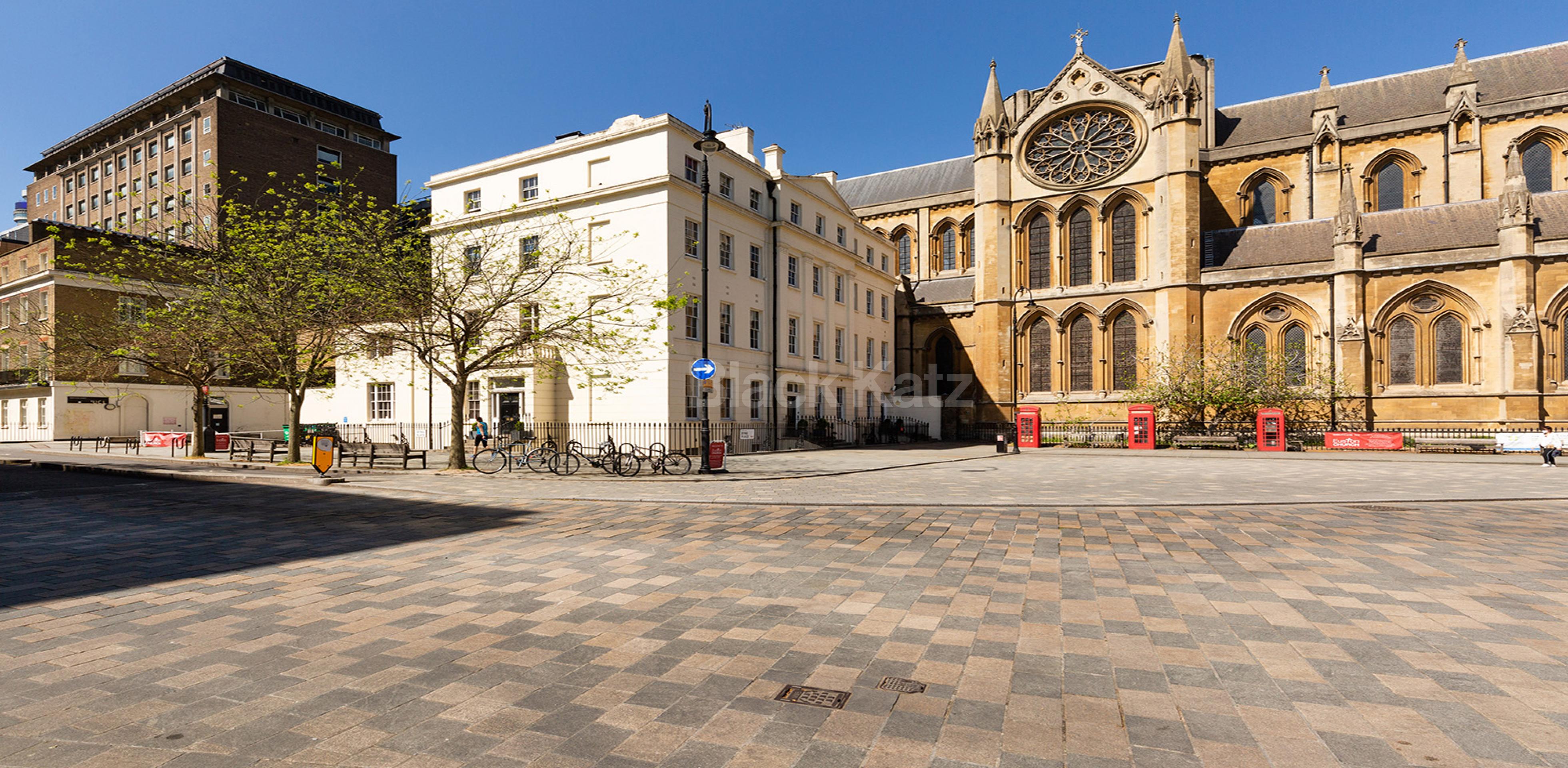 			STUNNING FIVE BED IN WC1, 5 Bedroom, 1 bath, 1 reception Flat			 Byng Place, RUSSELL SQUARE WC1E